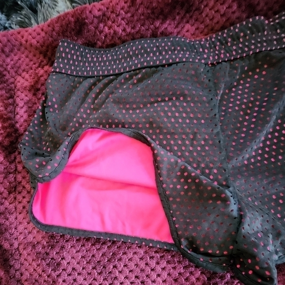 Athletic Works black/neon pink mesh shorts size Large - Picture 4 of 4